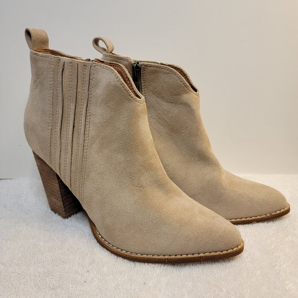 Beast Tan Ankle Boots 7.5 Heel Side Zip Western Cowgirl Country Suede